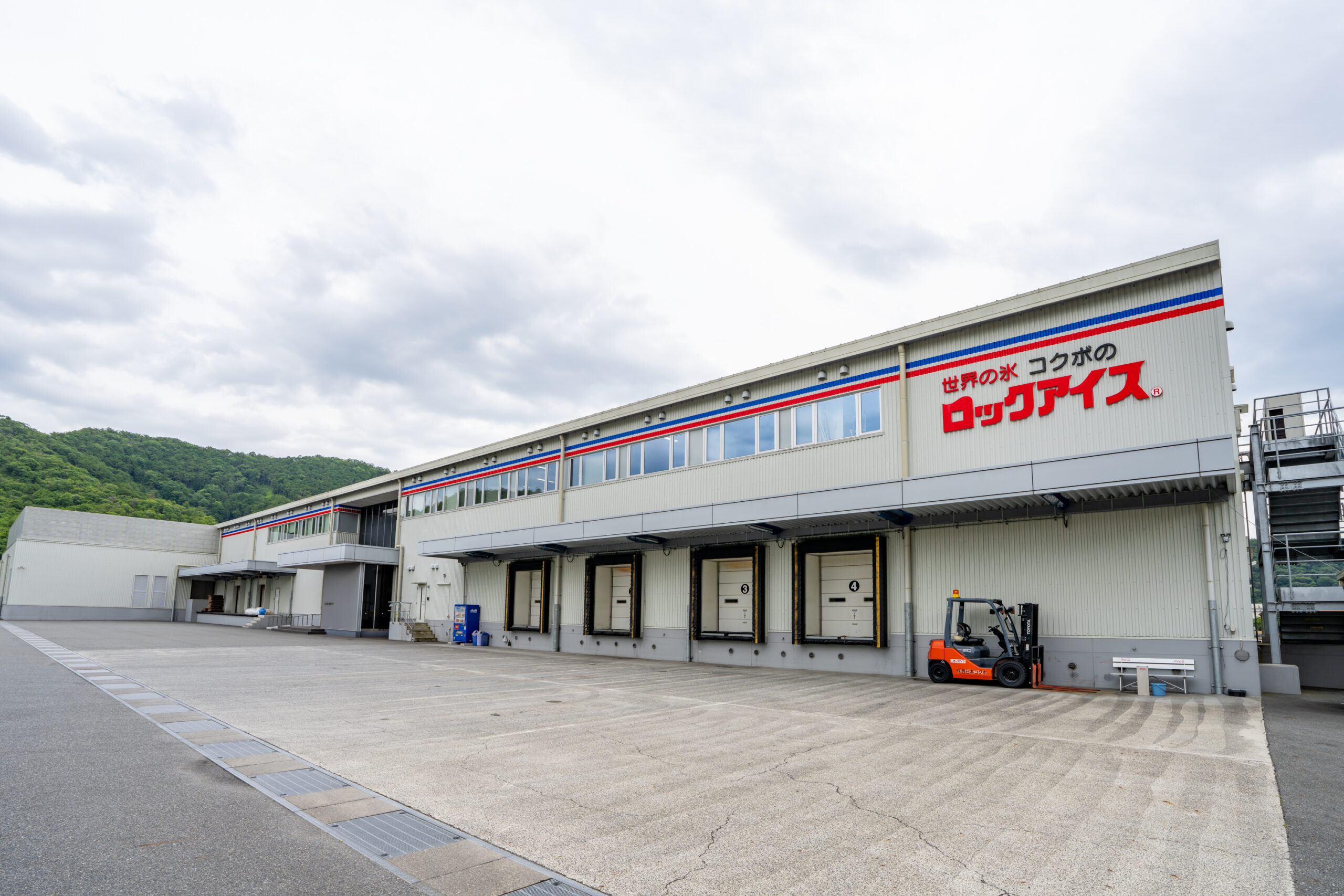 株式会社西日本コクボ｜ロックアイス