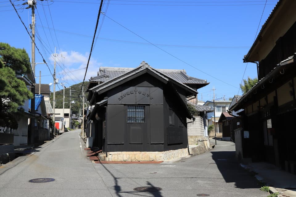横尾忠則氏のY字路